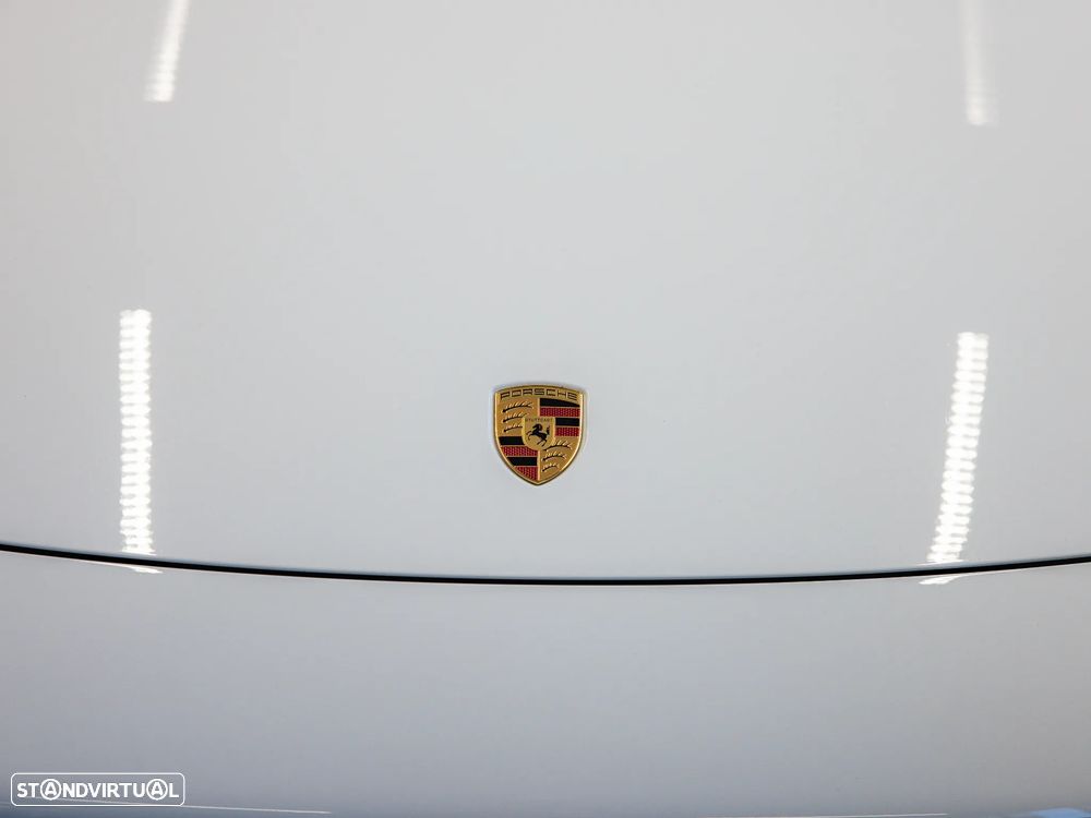 Porsche Macan Electric 4 - 13
