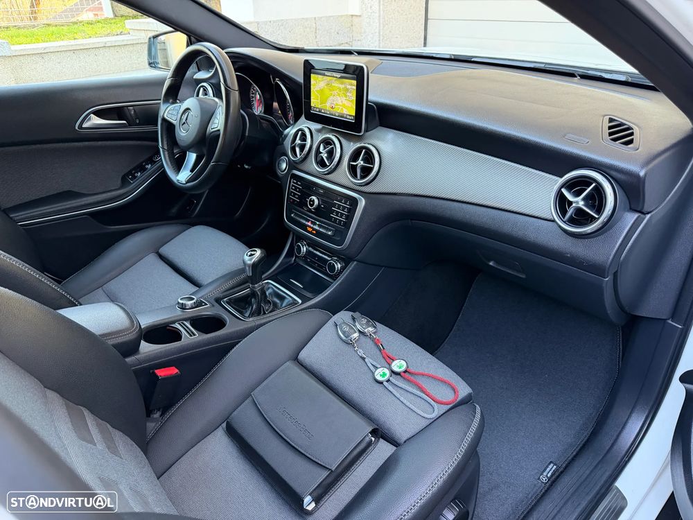 Mercedes-Benz GLA 180 (CDI) d Urban - 6