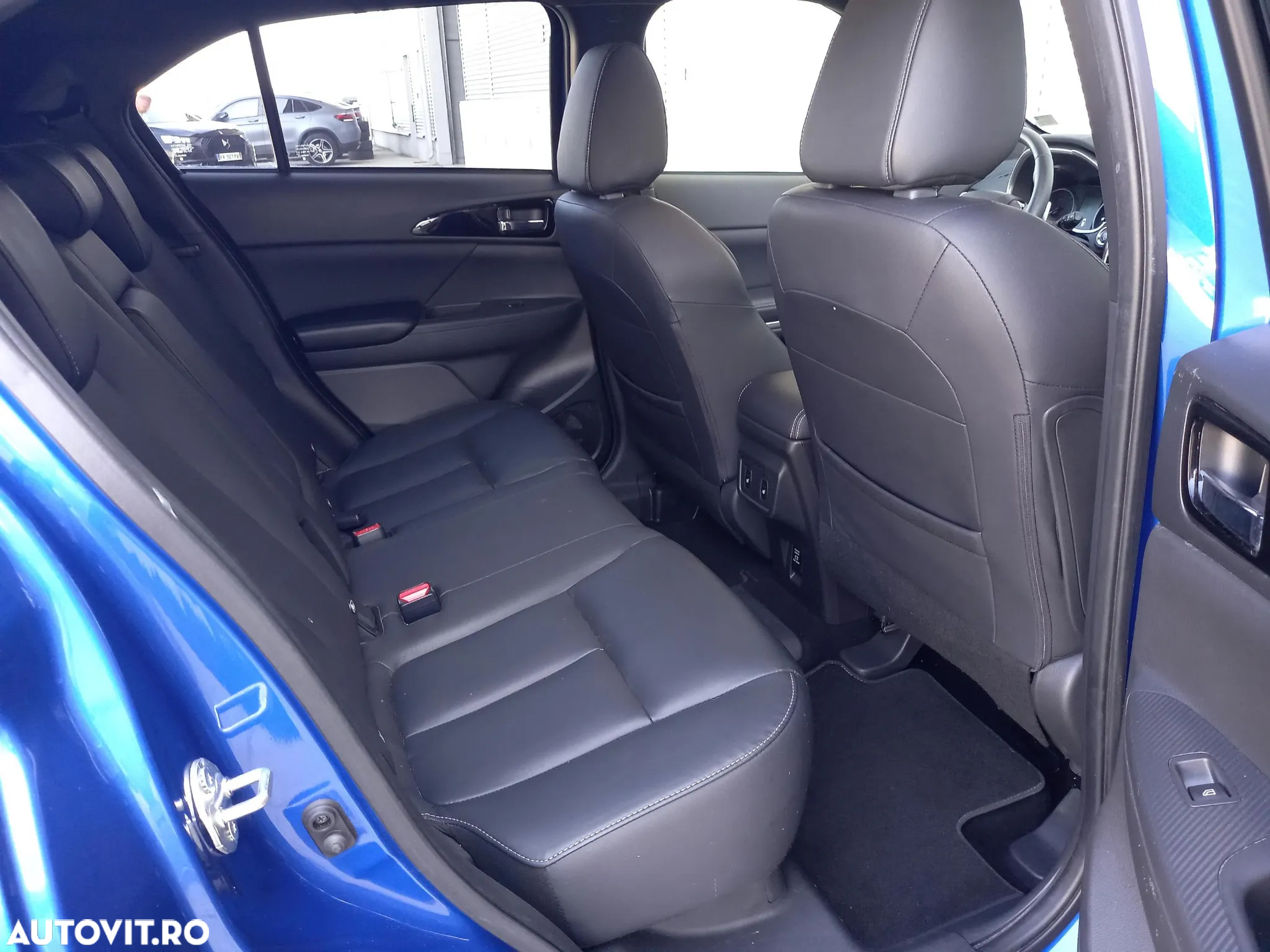 Mitsubishi Eclipse-Cross PHEV Intense+ Black - 14