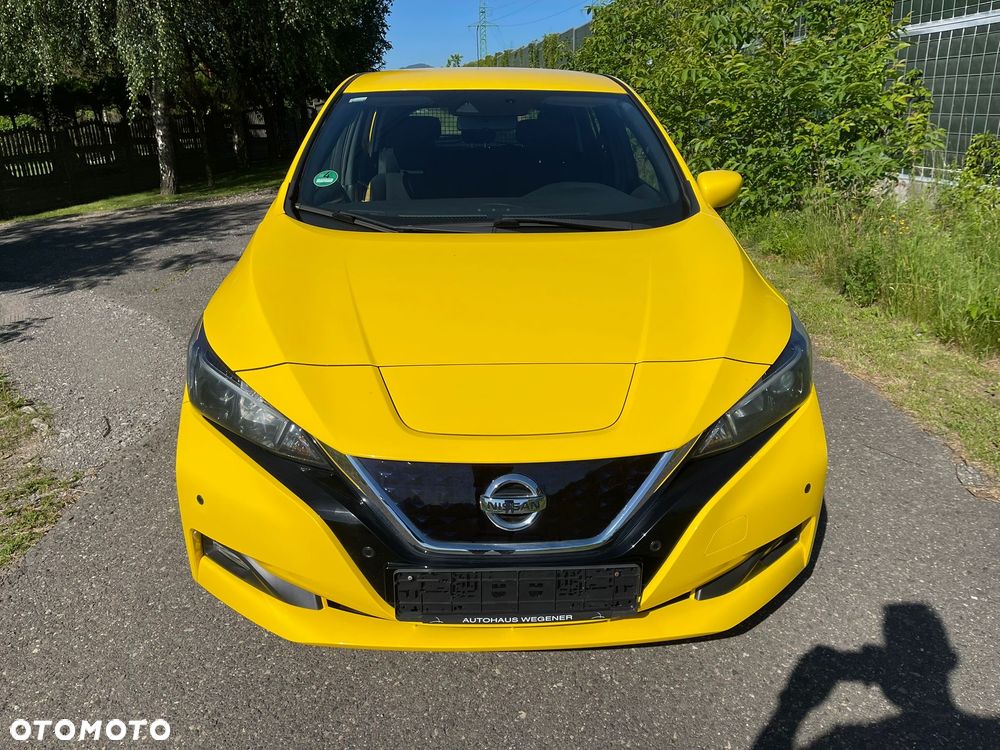 Nissan Leaf - 1