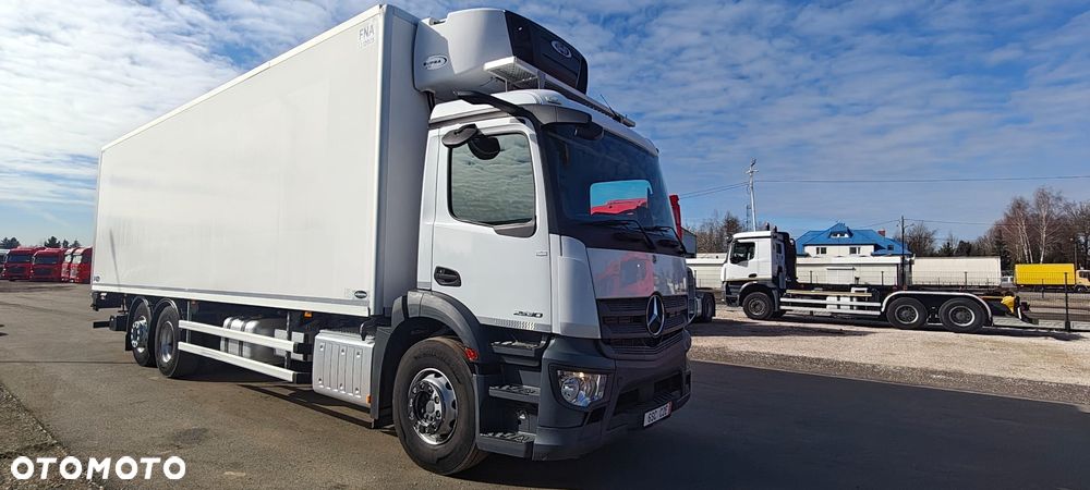 Mercedes-Benz ACTROS 2530 IZOTERMA CARRIER SUPRA 1050 - 2