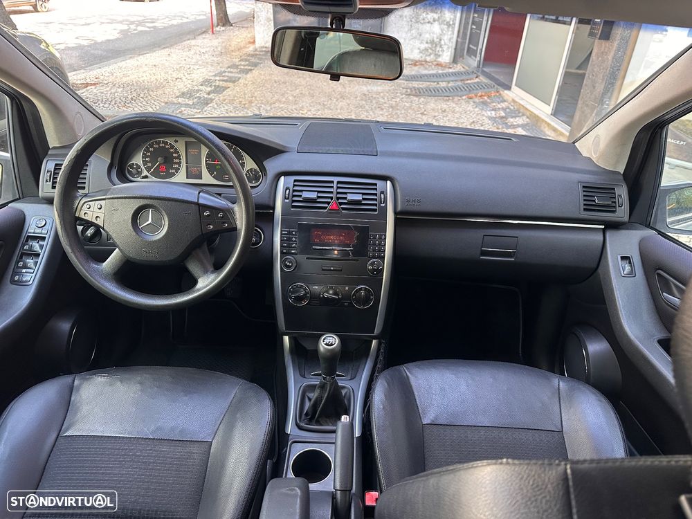 Mercedes-Benz B 200 CDi - 12