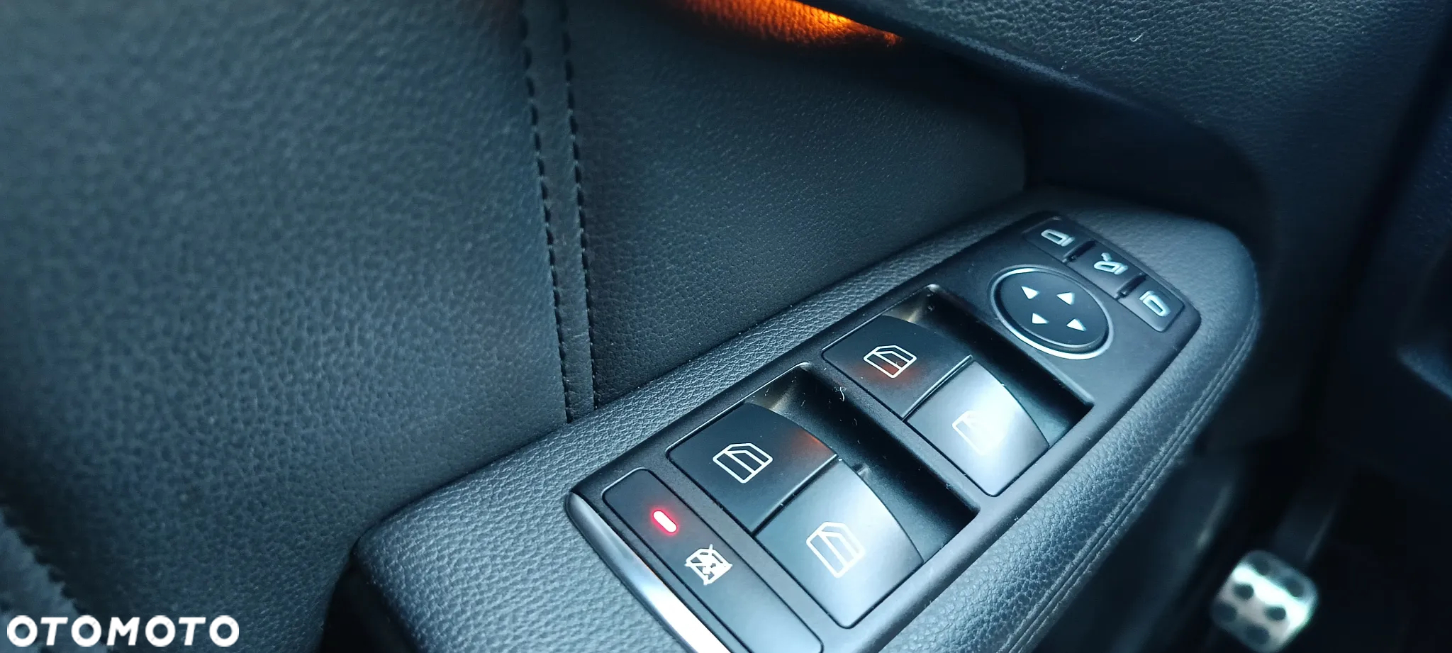 Mercedes-Benz Klasa E 350 T CDI DPF BlueEFFICIENCY 7G-TRONIC Avantgarde - 14