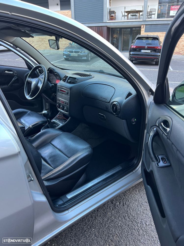 Alfa Romeo 147 1.9 JTD 16V Executive - 7