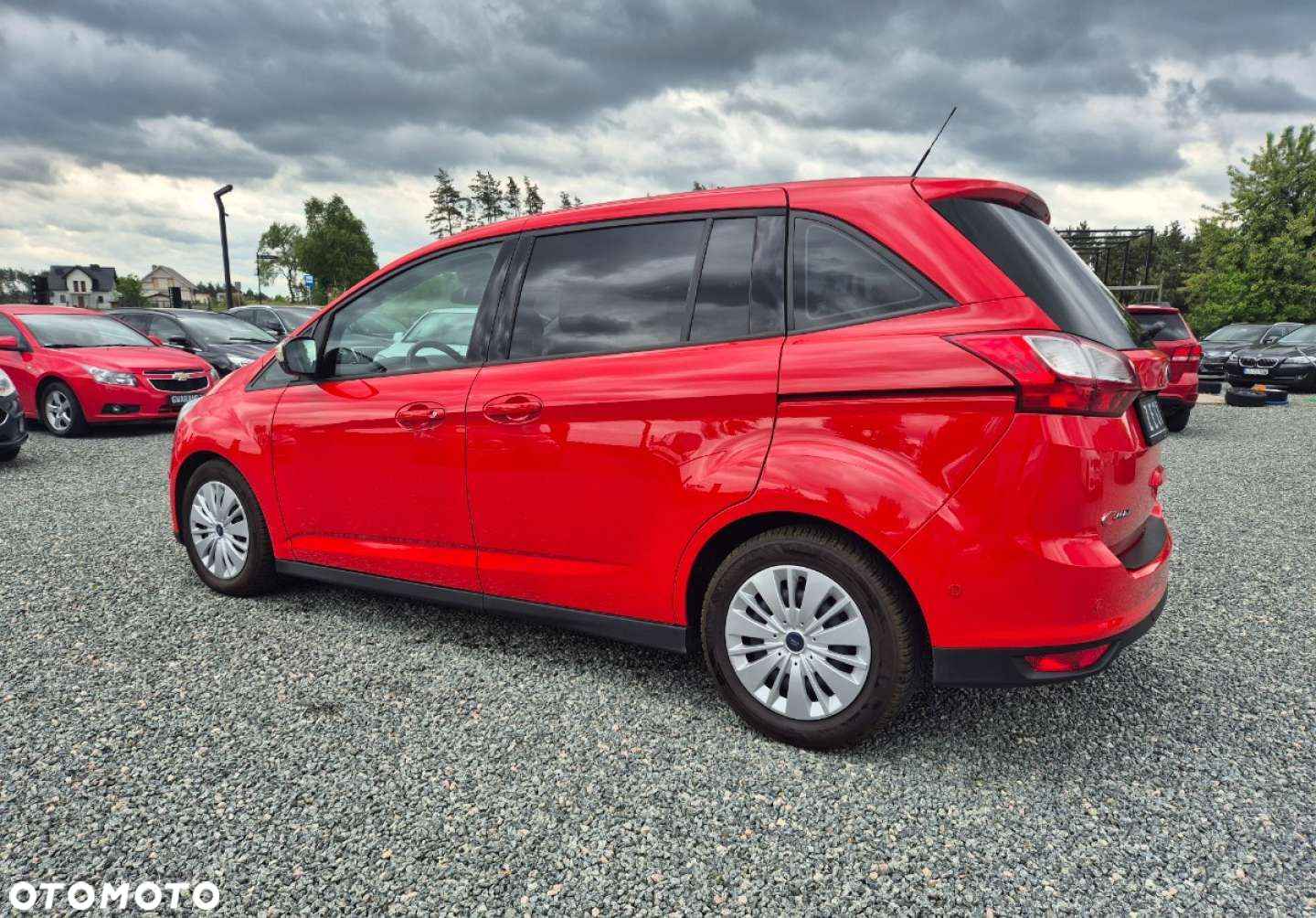 Ford Grand C-MAX - 32