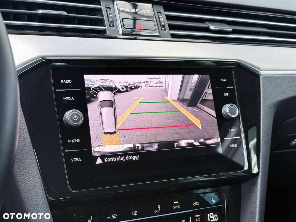 Volkswagen Passat Variant 2.0 TSI Elegance DSG - 37