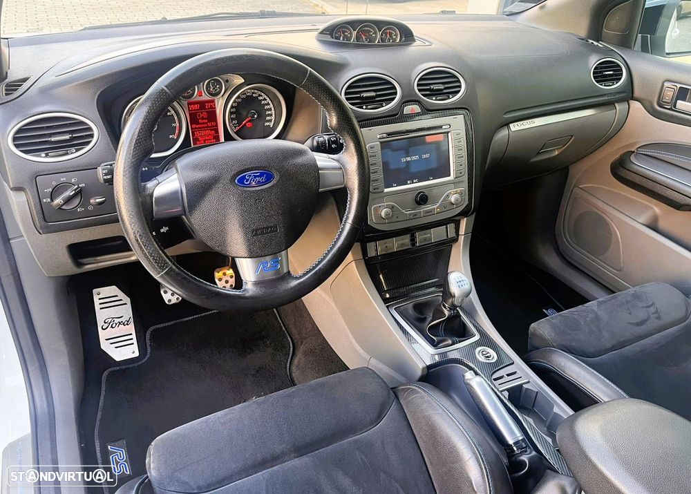 Ford Focus 2.5 T RS - 25