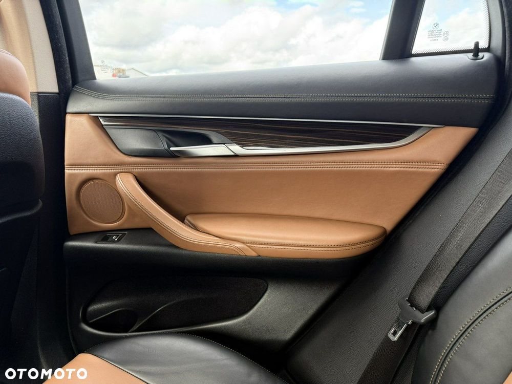 BMW X6 xDrive40d - 27