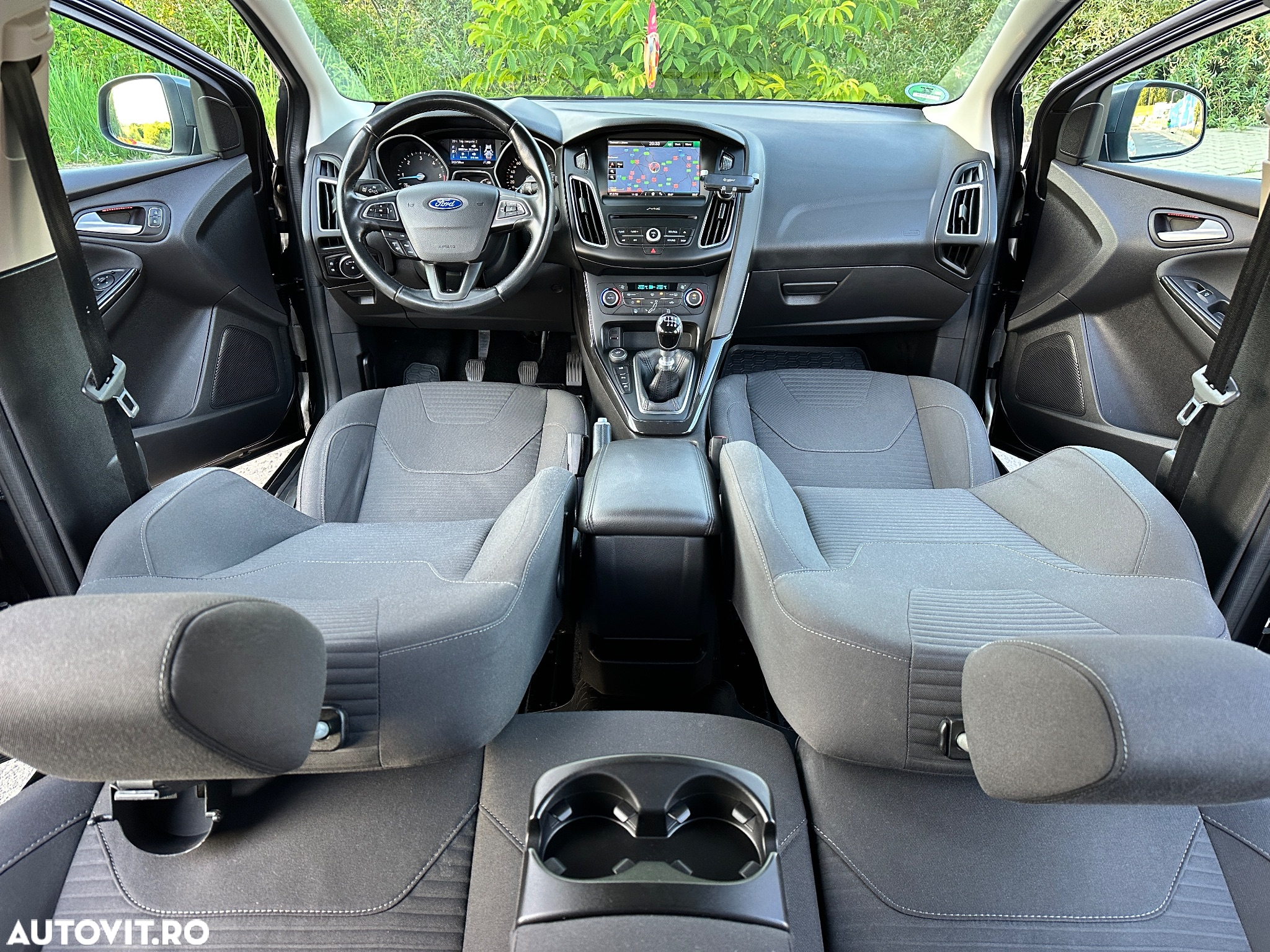 Ford Focus 1.5 EcoBlue Start-Stopp-System TITANIUM - 27
