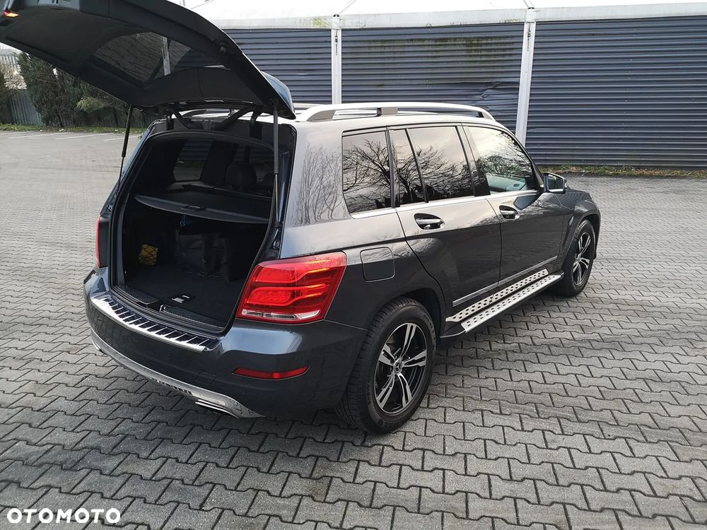 Mercedes-Benz GLK 220 CDI DPF 4Matic BlueEFFICIENCY 7G-TRONIC SPORT EDITION - 22