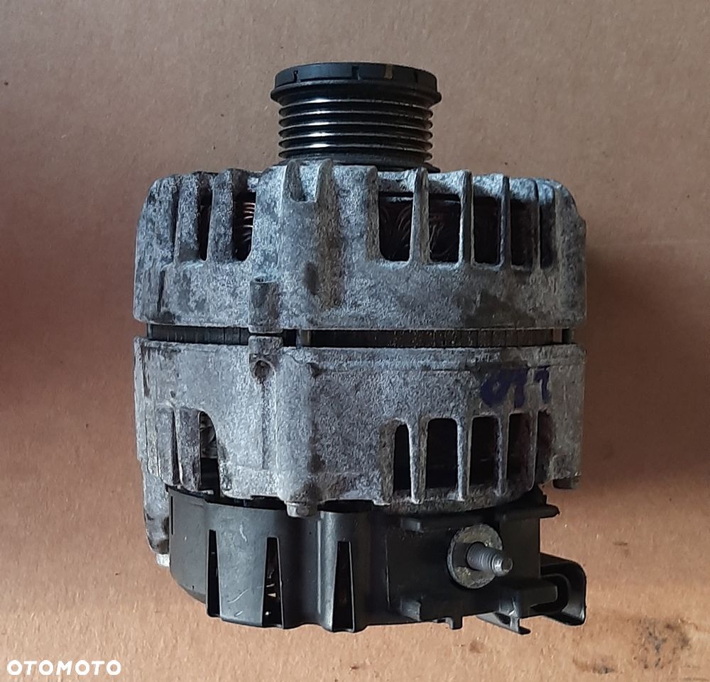 Alternator BMW F01 F10 F11 E70 E71 3l.d 220 amper - 2