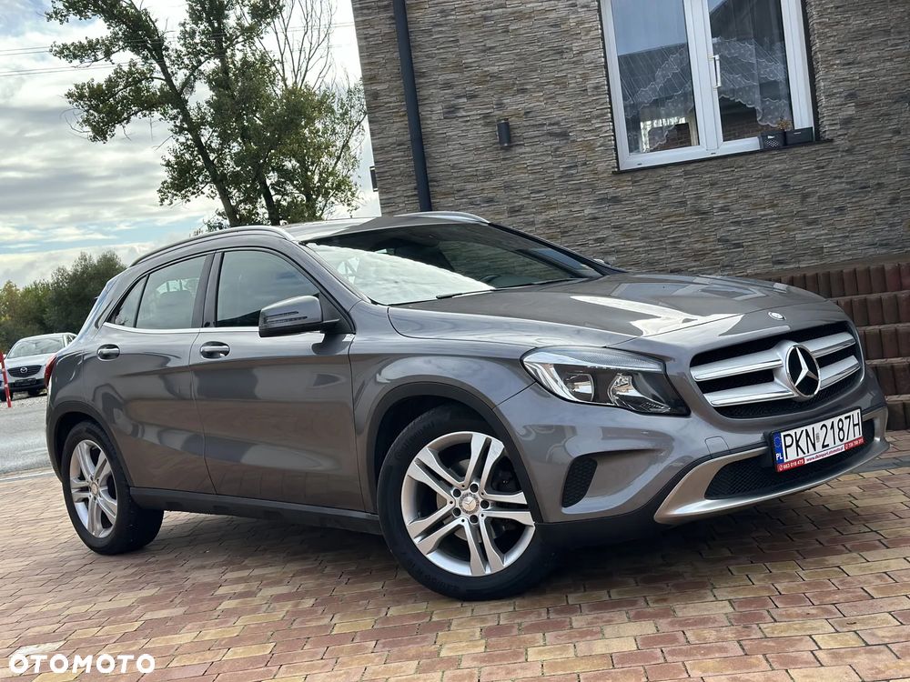 Mercedes-Benz GLA 200 7G-DCT - 5