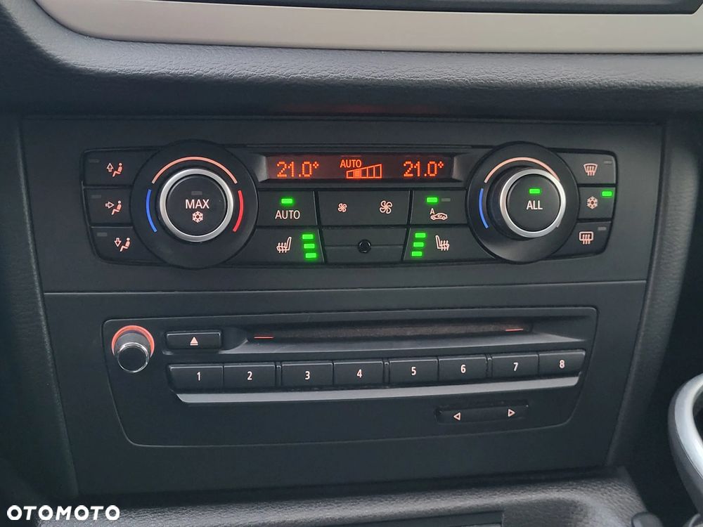 BMW X1 sDrive18i - 15