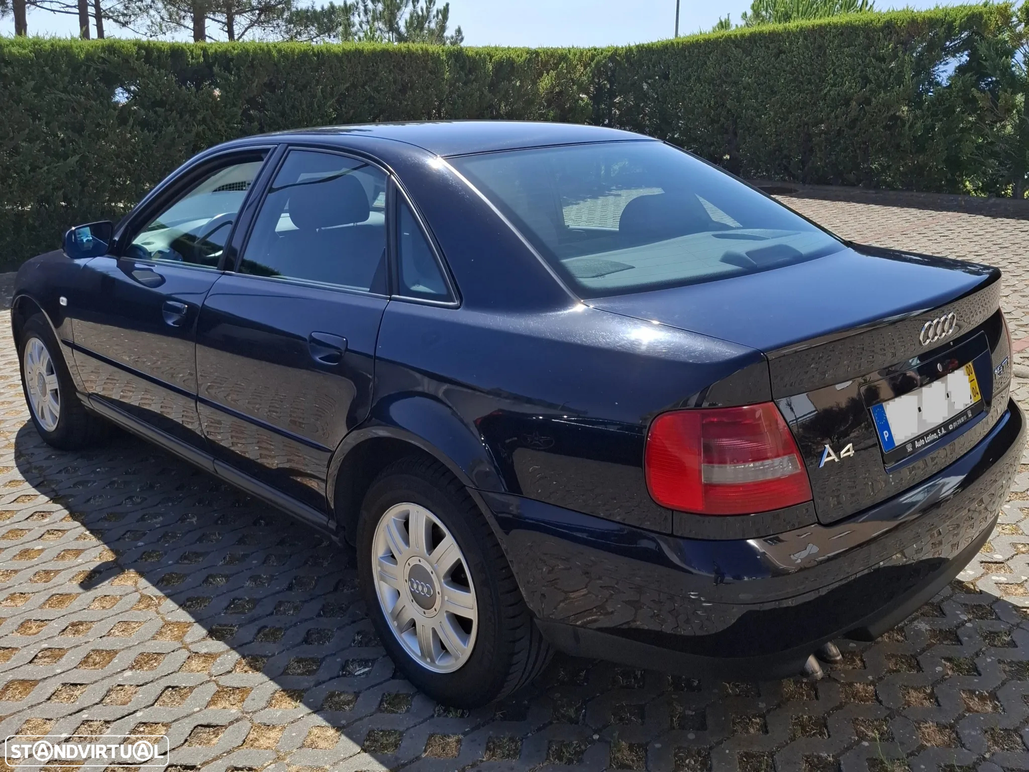 Audi A4 1.9 TDI Attraction - 8