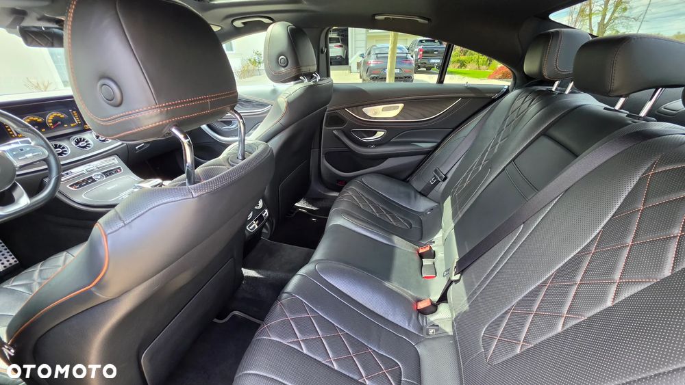 Mercedes-Benz CLS - 12