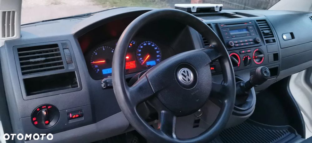 Volkswagen T5 - 16