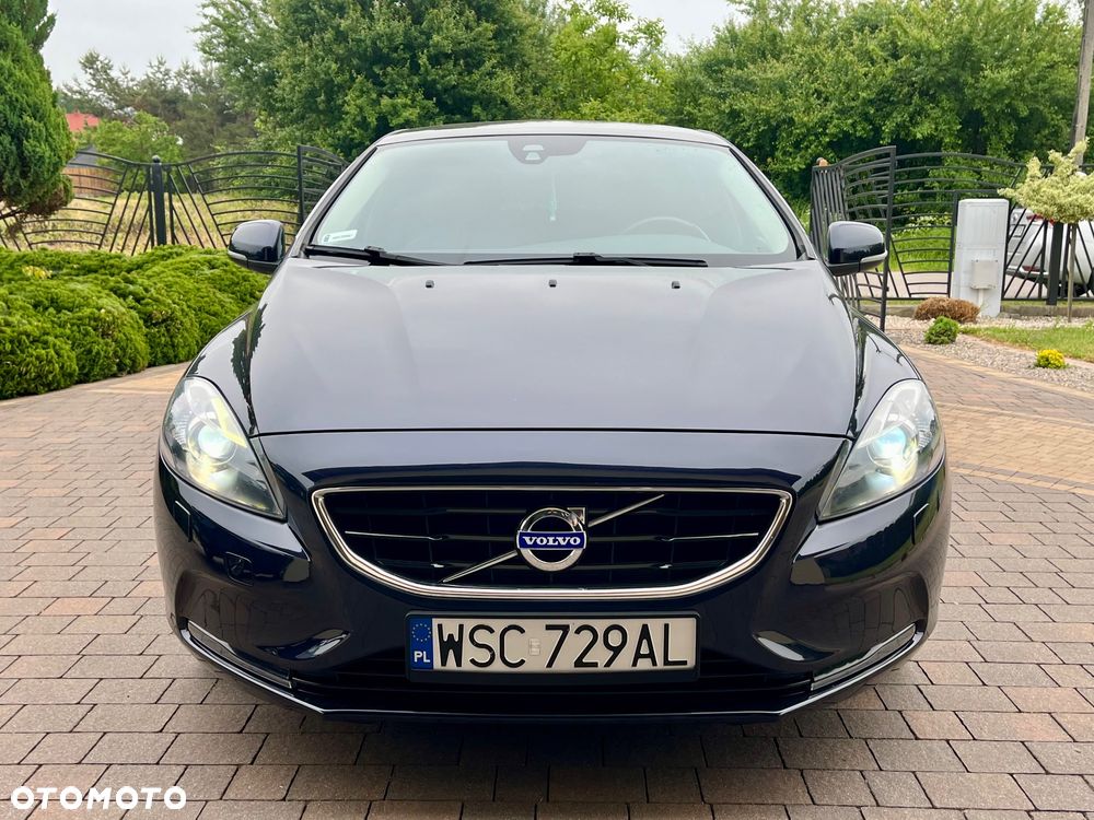 Volvo V40 D2 Momentum - 2