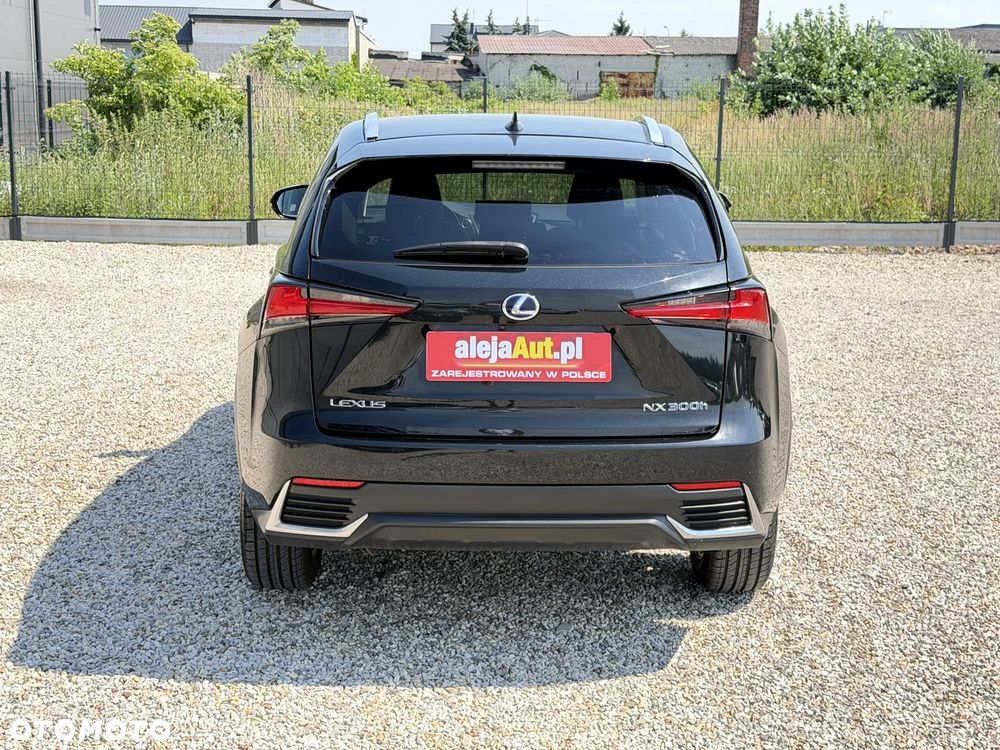Lexus NX 300h Elegance AWD - 12