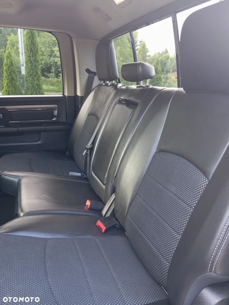 Dodge RAM 1500 5.7 4x4 - 22