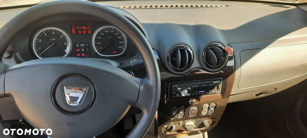 Dacia Duster 1.5 dCi Laureate 4x4 - 9