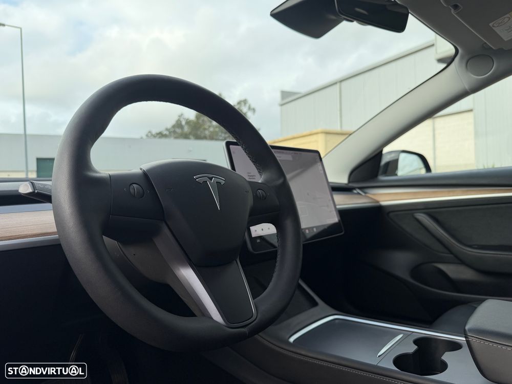 Tesla Model 3 Tração Traseira - 26