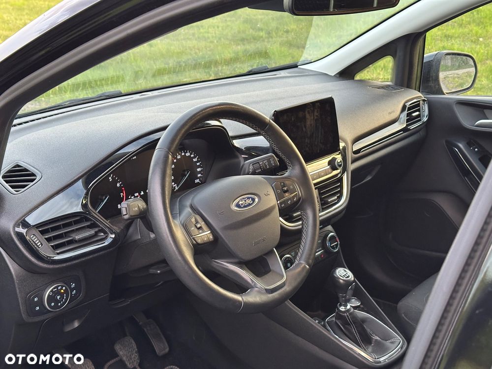 Ford Fiesta 1.0 EcoBoost Titanium - 17