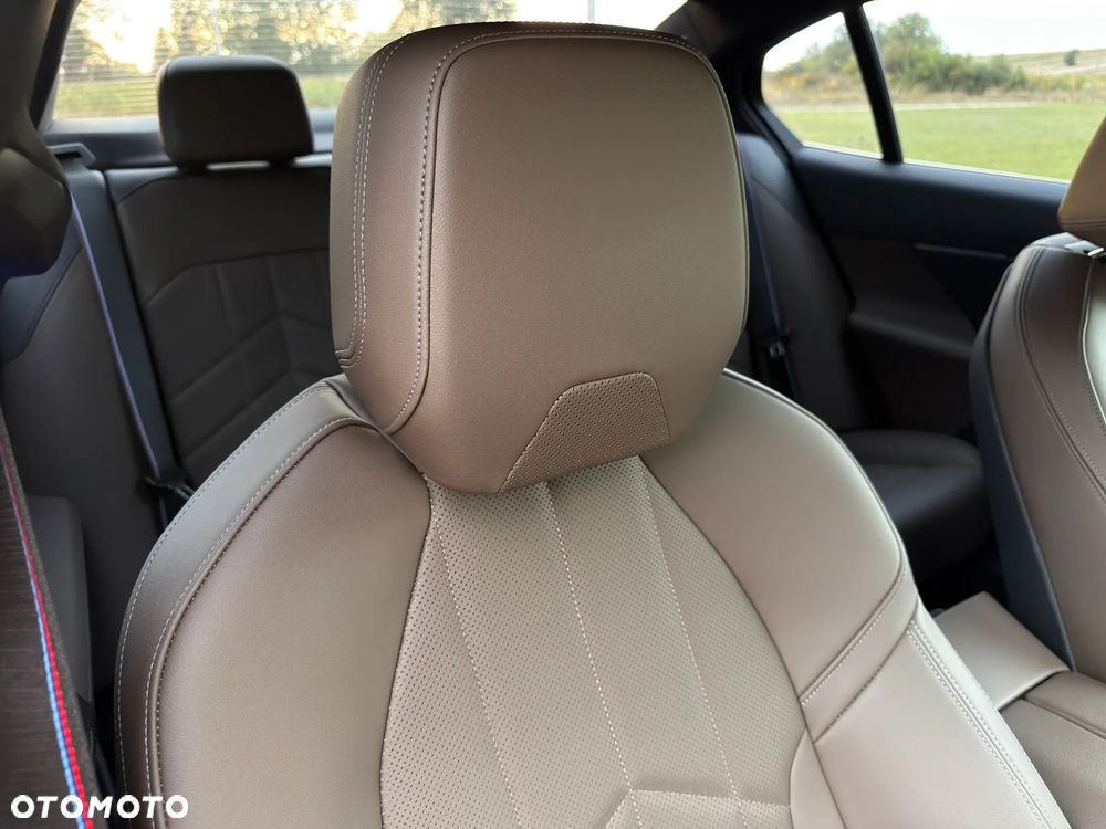 BMW Seria 5 520d xDrive mHEV M Sport - 36