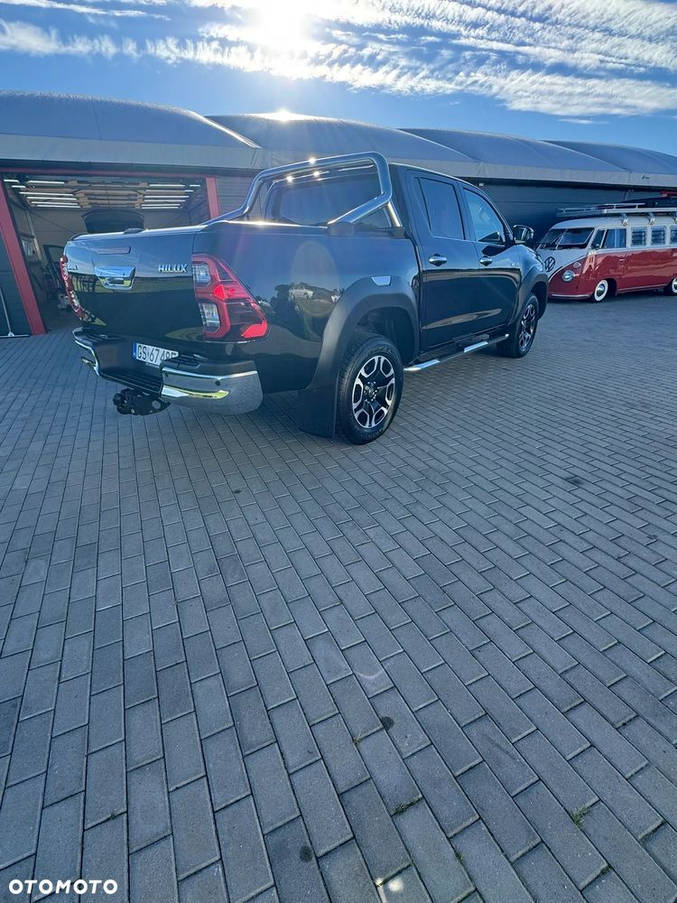 Toyota Hilux 2.8 D-4D Double Cab SR5+ 4x4 - 6