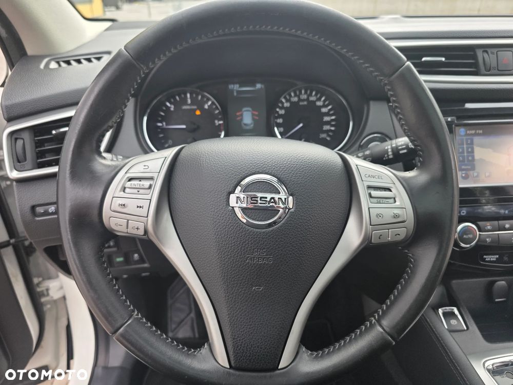 Nissan Qashqai 1.6 dCi Xtronic TEKNA+ - 27
