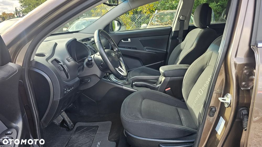 Kia Sportage 2.0 CRDI 4WD Automatik Dream-Team Edition - 13