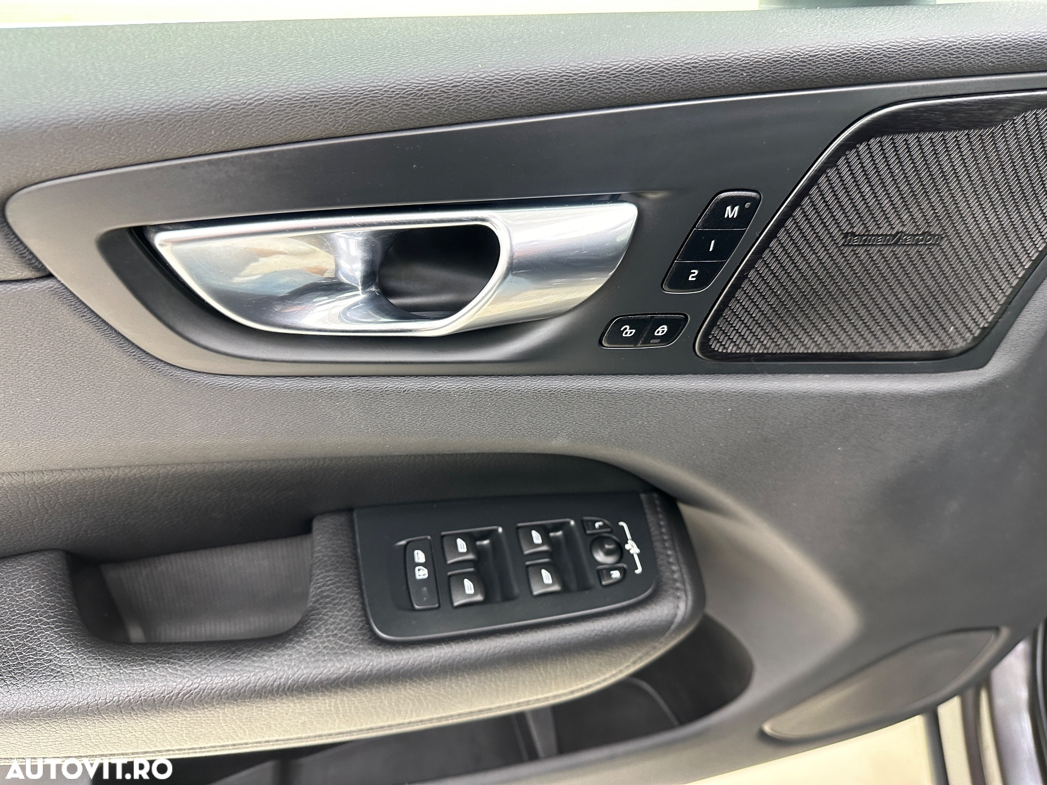 Volvo XC 60 - 13