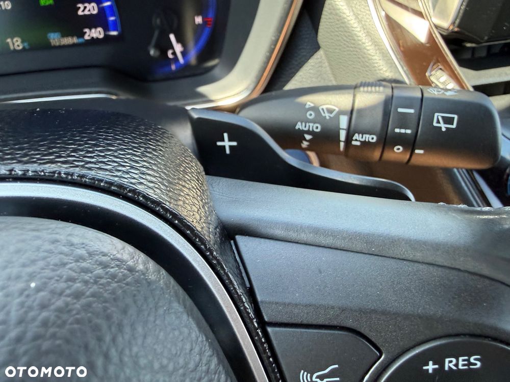 Toyota Corolla 2.0 Lounge - 16