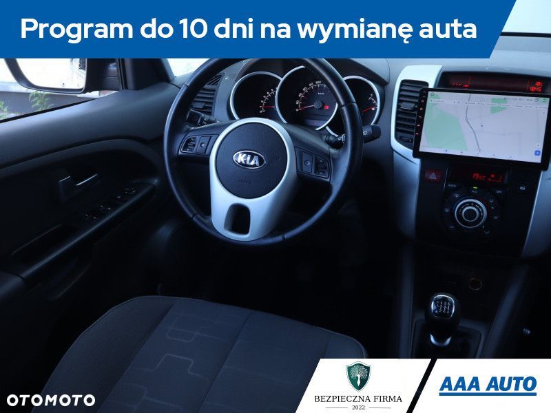 Kia Venga - 9