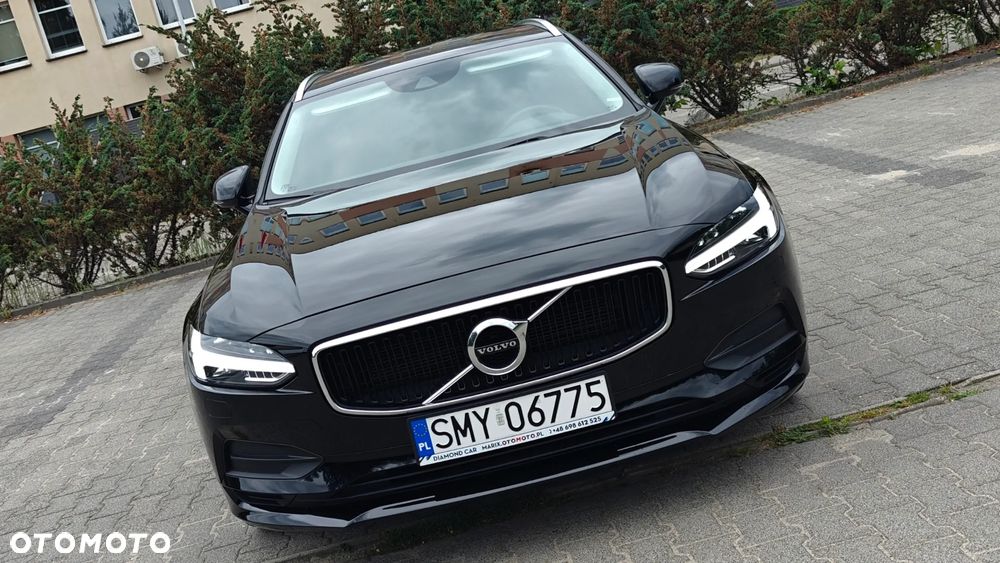 Volvo V90 D4 Momentum Pro - 17