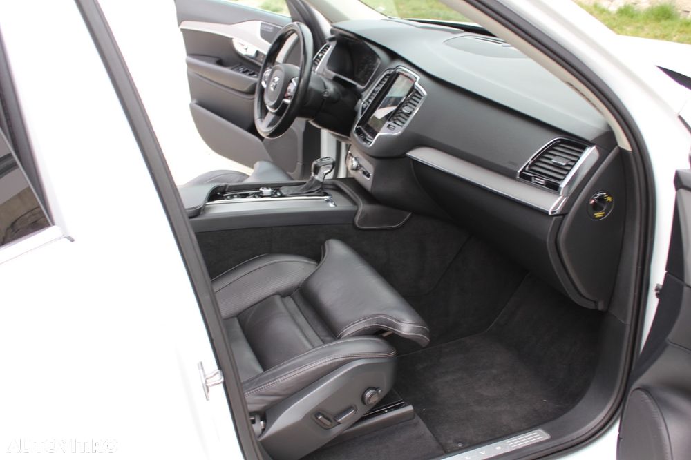 Volvo XC 90 D5 AWD Geartronic Inscription - 12