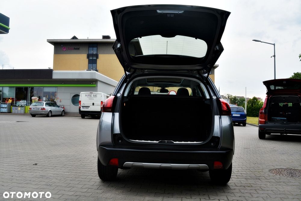 Peugeot 2008 PureTech 110 GPF Stop&Start EAT6 Allure - 16