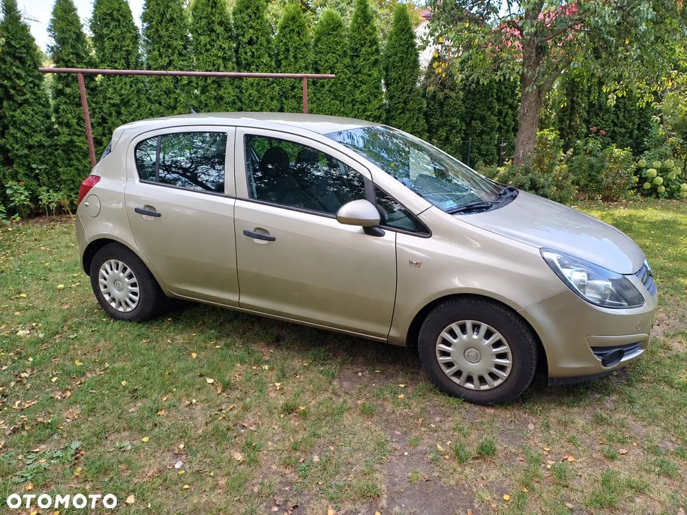 Opel Corsa 1.2 16V Essentia - 3