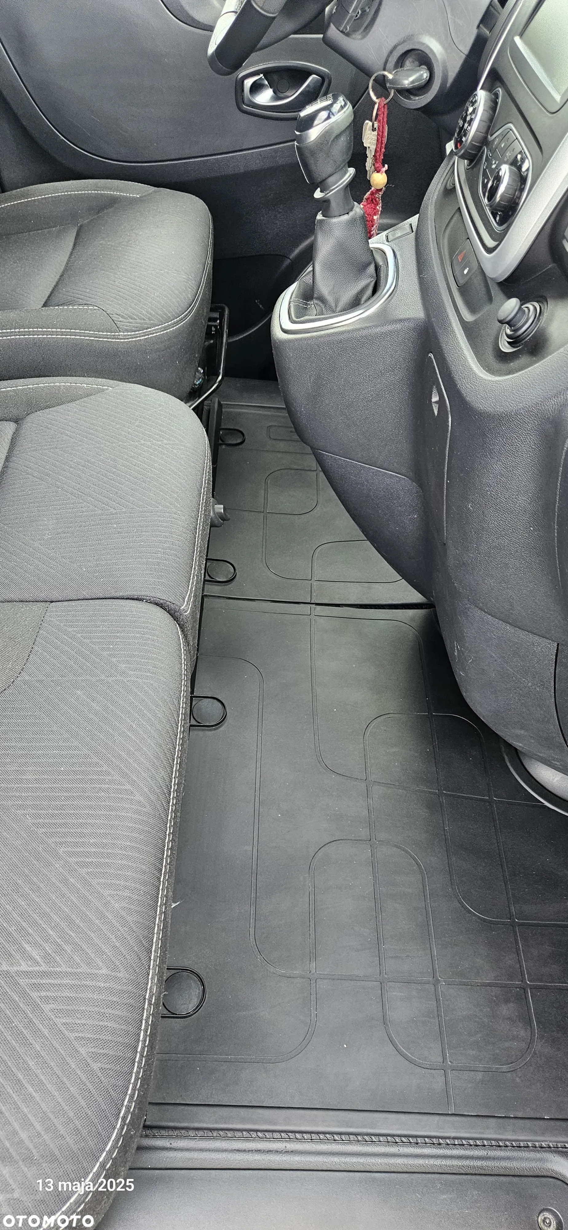 Renault Trafic - 25