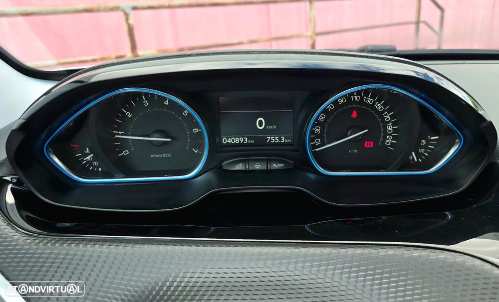 Peugeot 2008 PureTech 130 GPF Stop&Start Allure - 10