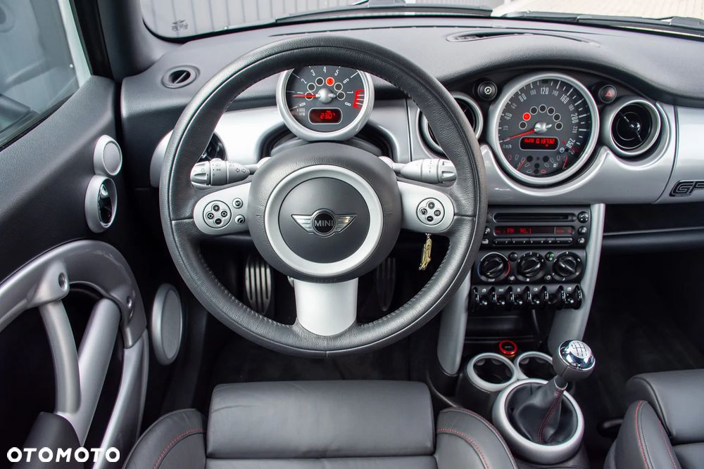 MINI John Cooper Works - 17