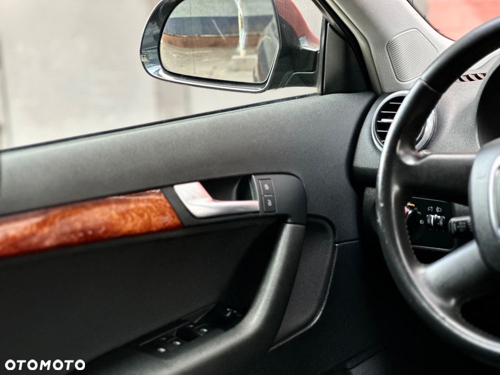 Audi A3 Sportback 2.0 TDI Ambiente - 13