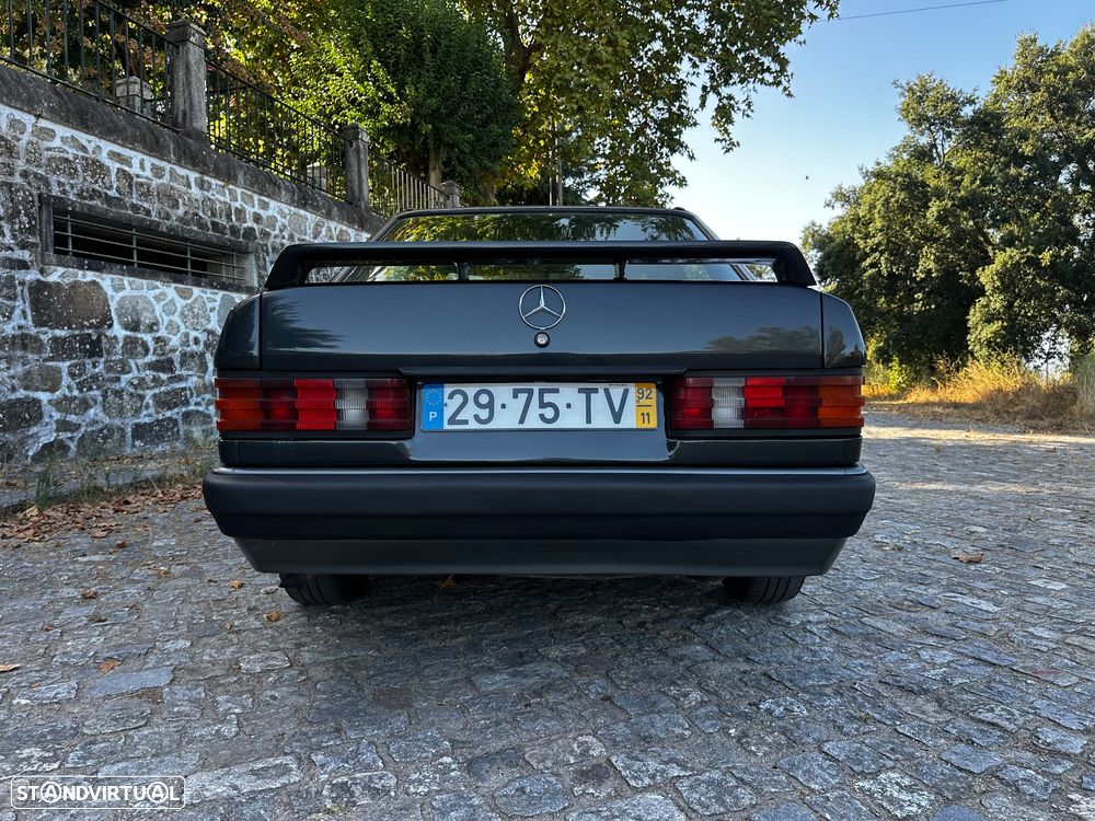 Mercedes-Benz W201 (1982-1993) 190 D 2.0 - 17