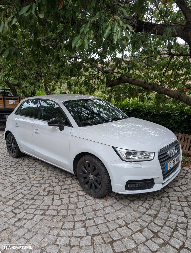 Audi A1 Sportback 1.0 TFSI ultra - 2