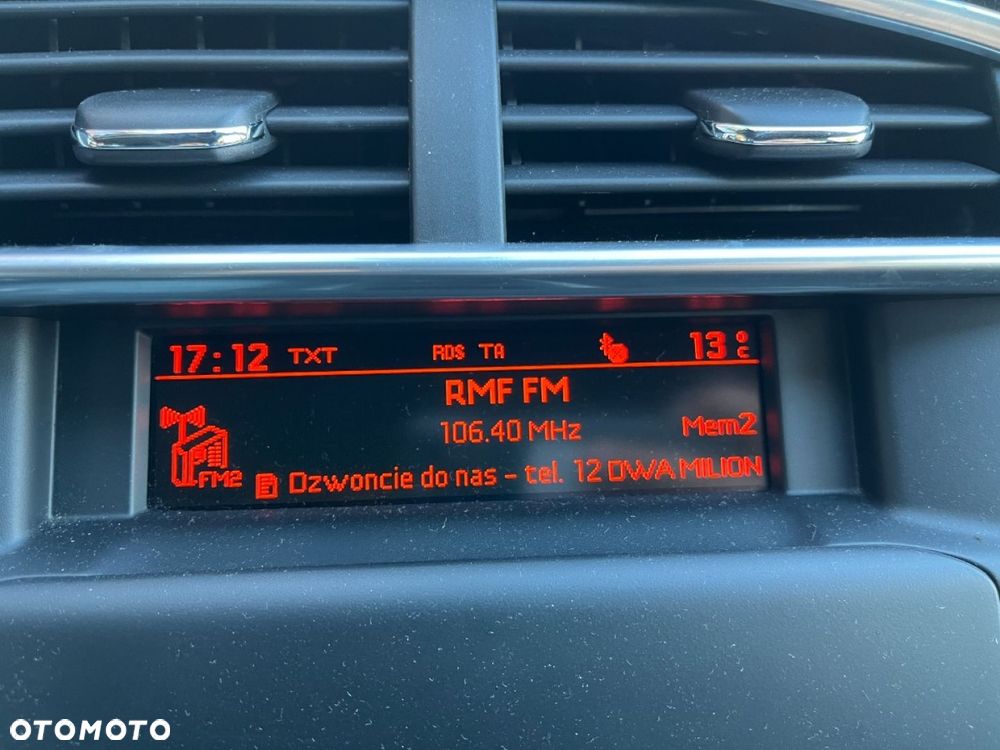 Citroën C4 e-HDi 110 EGS6 Stop/Start System Selection - 11