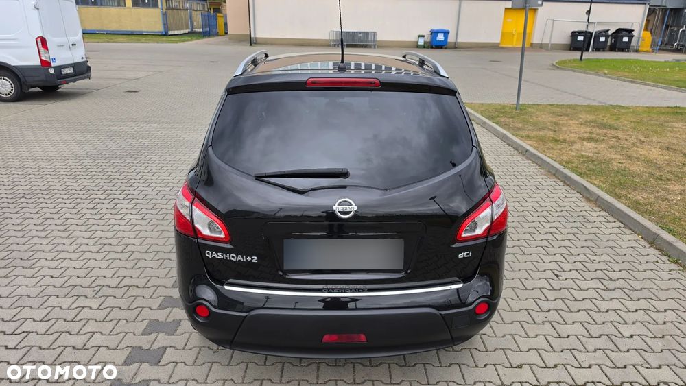 Nissan Qashqai+2 - 15