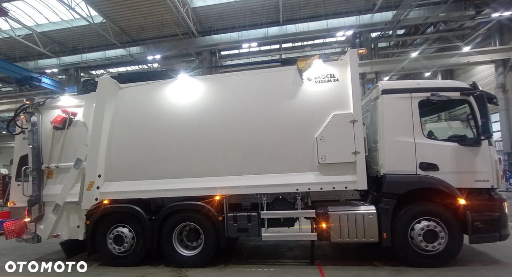 Mercedes-Benz Actros 2533 L 6x2 Śmieciarka Zoeller/EKOCEL - 2