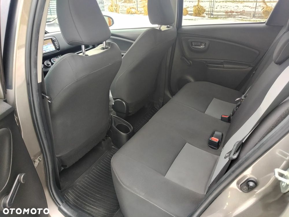 Toyota Yaris 1.5 Premium - 22