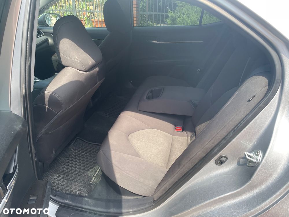 Toyota Camry 2.5 Hybrid Comfort CVT - 17