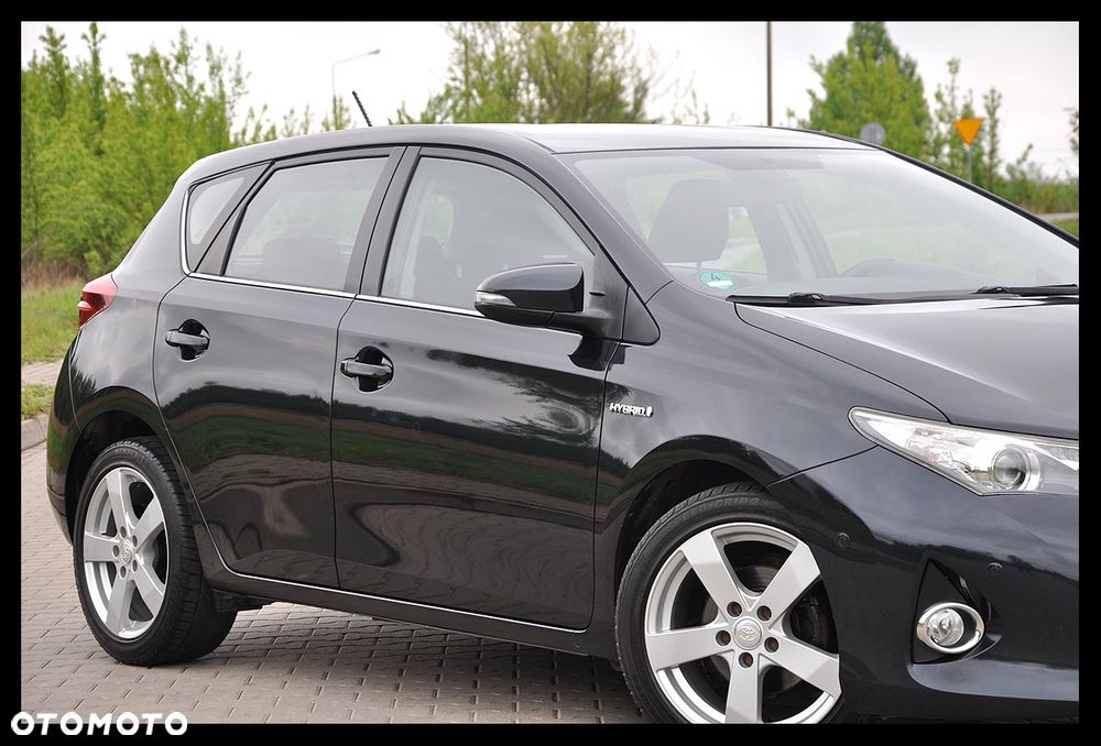 Toyota Auris - 14