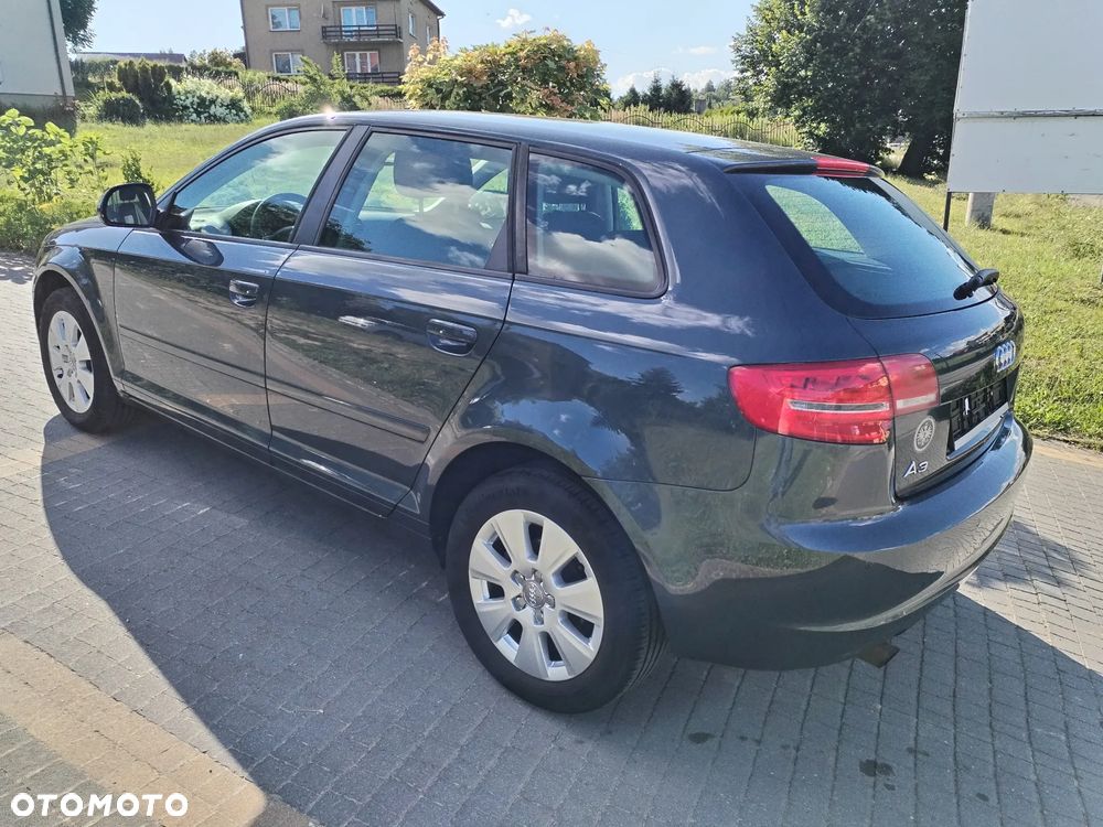 Audi A3 Sportback 1.6 Ambiente - 38